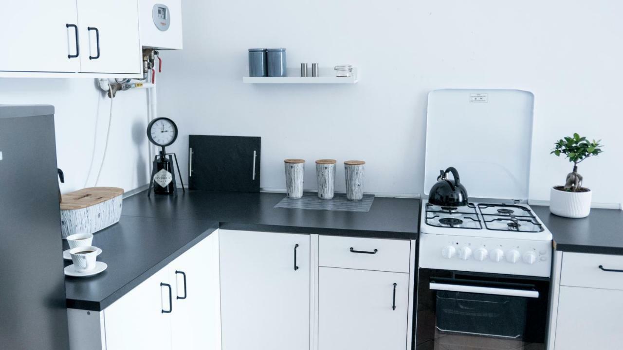 Apartment Lobzowska 6 *