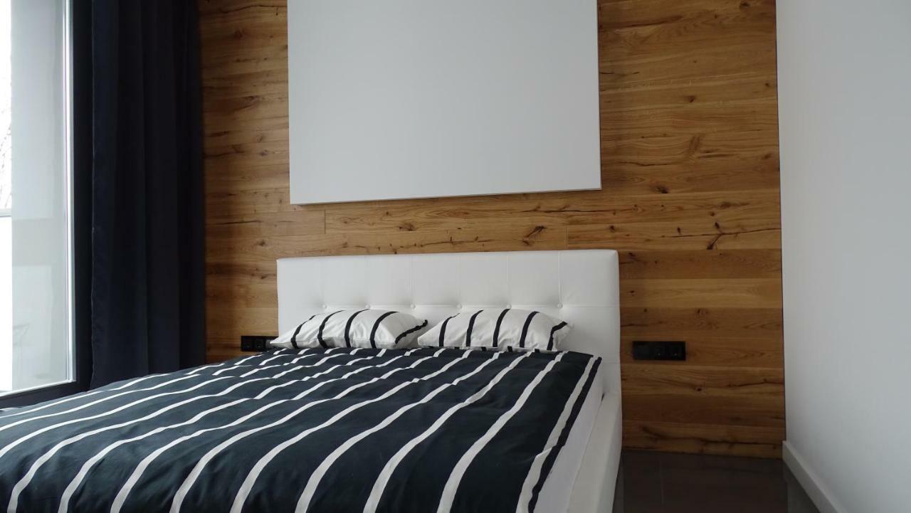 Black Line Apartment Krakow