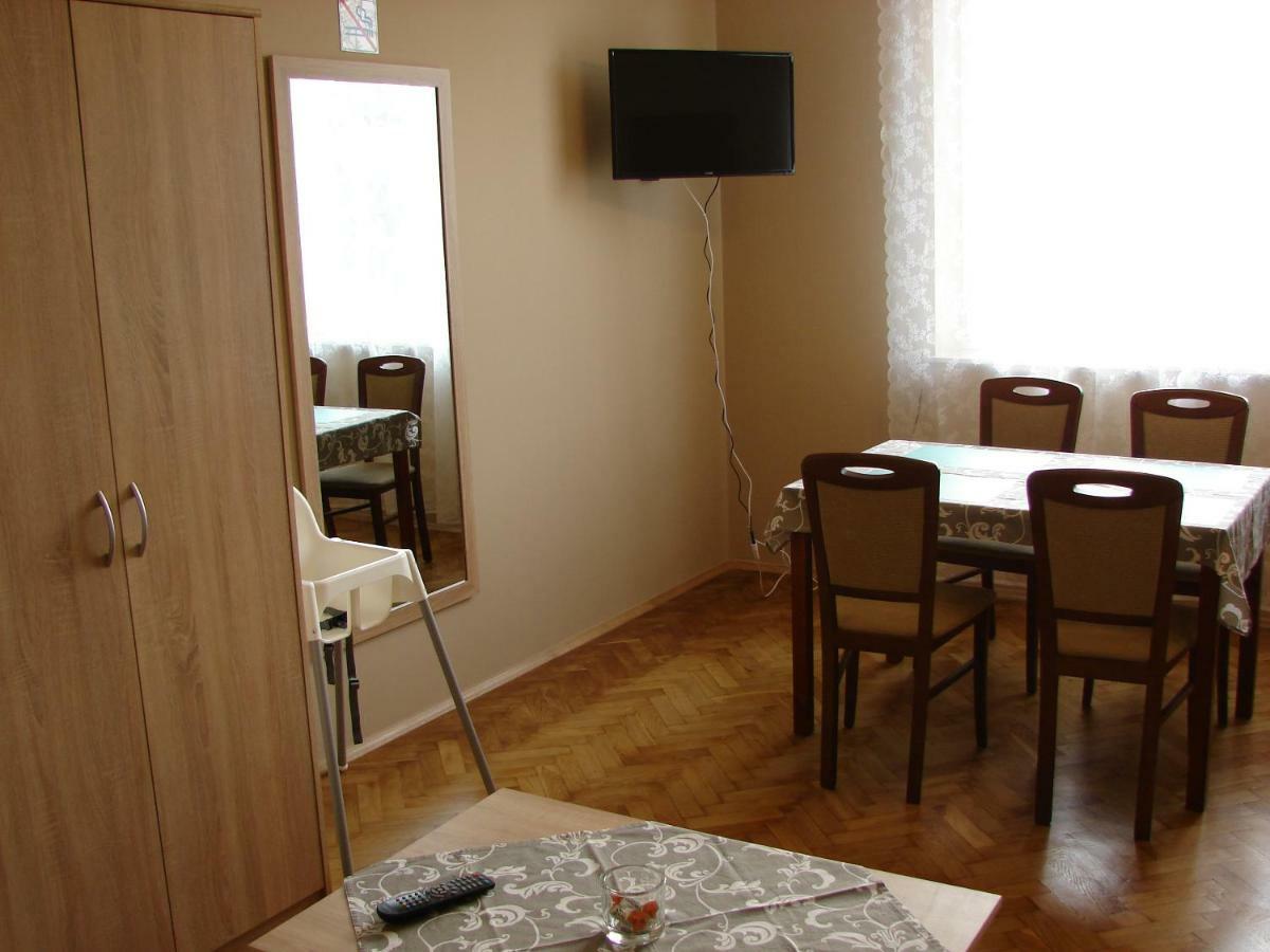 Krovo Apartamento *