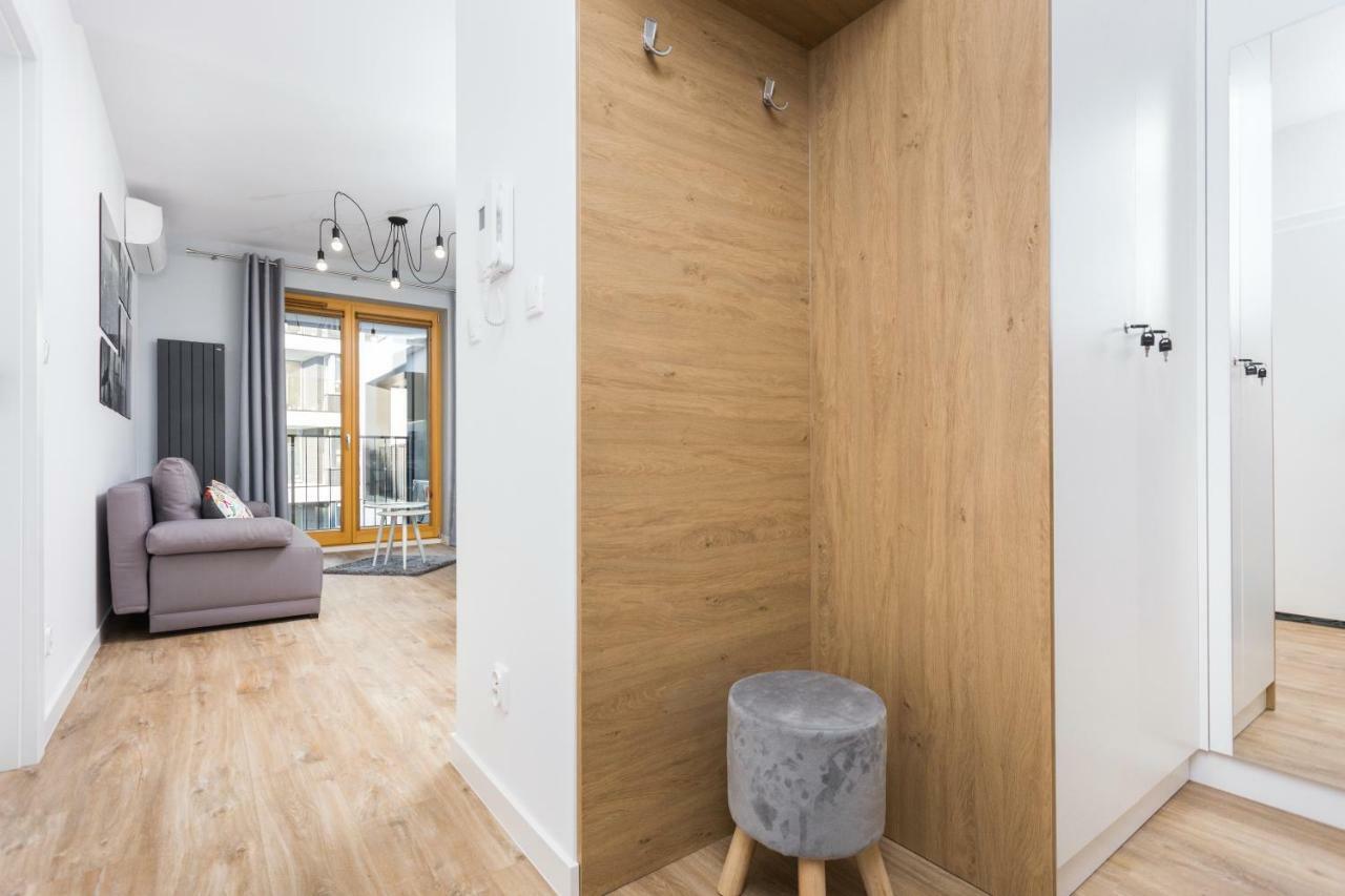 Apartment Of The Kings-silver No 2- Lubelska 10 Krakau
