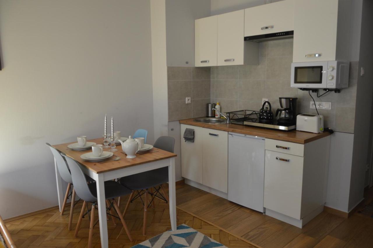 Mazowiecka 11 Apartment