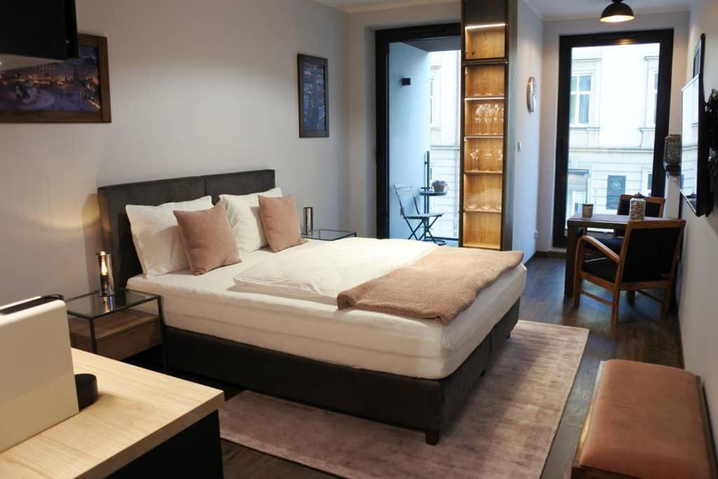 Boutique 109 - Old City, Luxury Apt. With A Garage * Cracóvia
