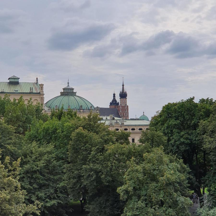 Polonia Hotel 3*