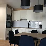 Kraków Navyblue Luxury&Home Office Friendly Apartment by M&P