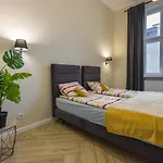 Fourcolors Apartments - Old Town