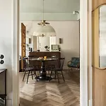 Angelus Apartments