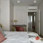 Flav Apartment
