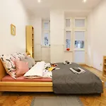 Batorego Cosy Apartment 2