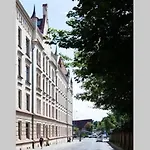 Urban Nest Apartments Blich 8