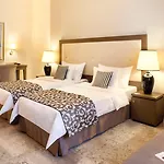 Metropolitan Boutique Hotel