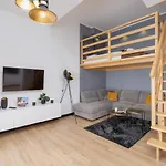 Arianska Studio With Mezzanine Cracow Center By Noclegi Renters