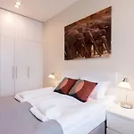 Luxury Apartments Nearto Main Square