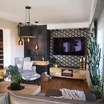 Glam Design - Beautiful, Comfortable And Cosy House With Garden, Free Parking And Wifi