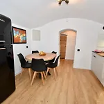 Krakow Family Nest