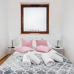 Zabiniec 2-Bedroom Apartment