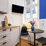 Miomio Apartments