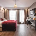 Art Suites Luxury Hotel