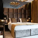 Art Suites Luxury Hotel