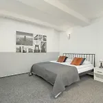 Apartament Przyszlosci, 2 Sypialnie W Krakowie By Noclegi Renters