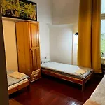 Hostel Retro