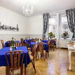 Kosmopolita Apartments