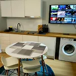 Hugo Vip Apartments