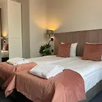Old Town Residence Bis
