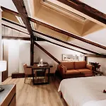 Apart Residence Arianska 16 By Nearto Pl