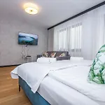 Inpoint Apartments G15 Near Old Town & Kazimierz District & Parking Option