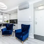 Premium Glamour Apartment Air Condition