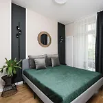 Horizon Apartments - Comfortable New Apartment Close To The Center