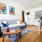 Malinowelove Aircon, 3 Rooms, Parking, Ogrod