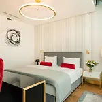 Hotel Ferreus Modern Art Deco