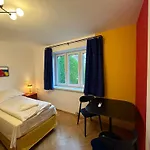 Cybulskiego Guest Rooms