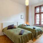 Vintage Charm,3 Bedrooms,Old Town