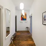 Vintage Charm,3 Bedrooms,Old Town