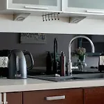 Przytulny Apartament Z Parkingiem I Biurkiem Przy Kazimierzu W Krakowie By Noclegi Renters