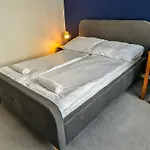 Hostel Demi