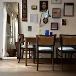 D7 Apartment
