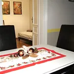Cozy Old Town Apartments