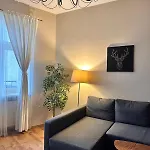 Mikolajska Apartments With Lift