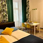 Vintage Senacka Apartaments