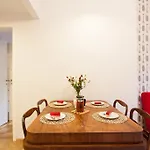 Honey Time Apartment