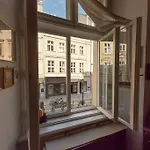 Cadena Gallery Apartments