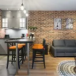 Orange, Modern Apartment In The City Centre