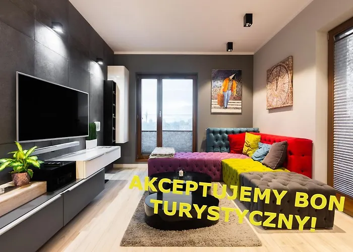 Elegant Business Accommodation With Parking - By Upstairs