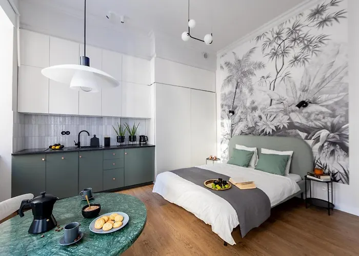 Lion Apartments - Premium Studio With Balcony