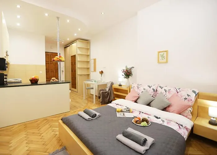 Batorego Cosy Apartment 2