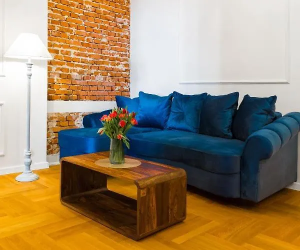 Glamorous Apartment In Heart Of Old Town