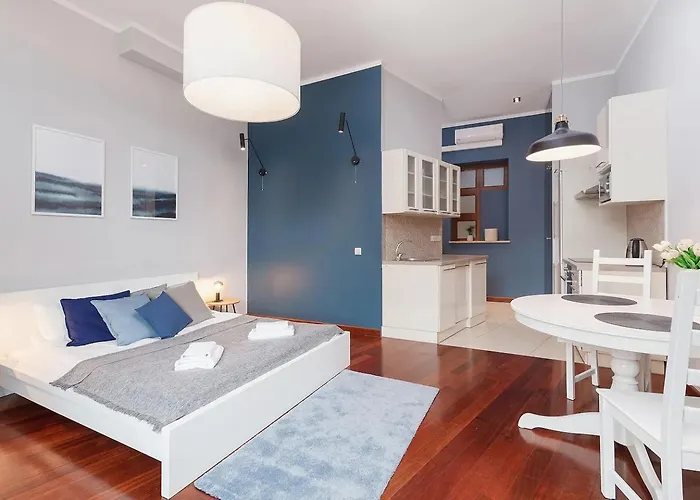 Main Square Apartment - Old Town